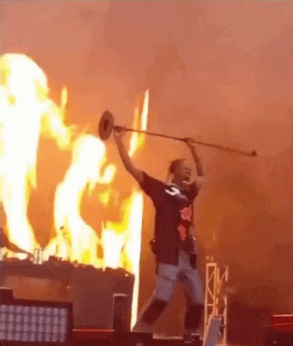 travis scott concert gif